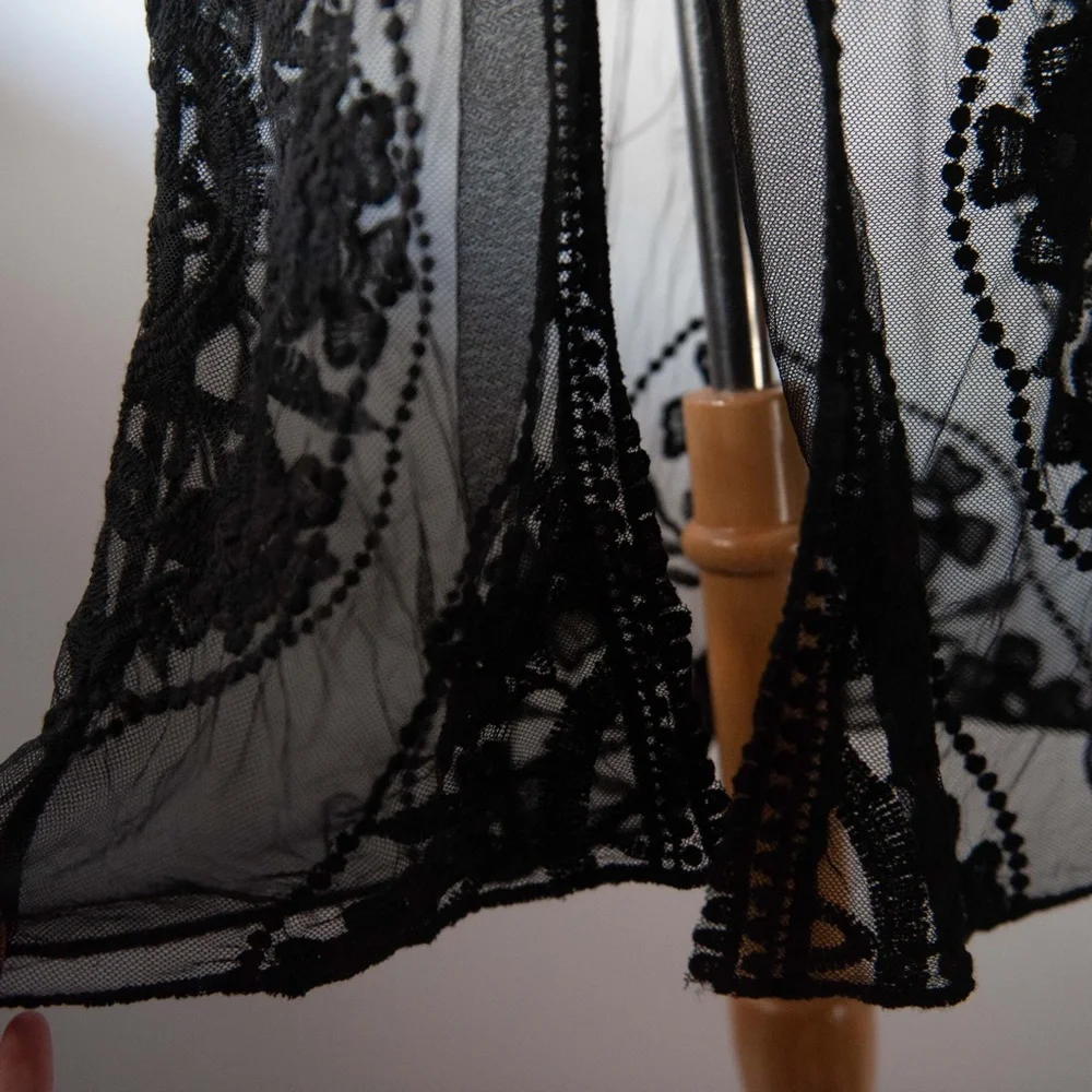 Francesca's Sheer Floral Boho Black Lace Ankle Length Cover Up Kimono - Picture 7 of 10